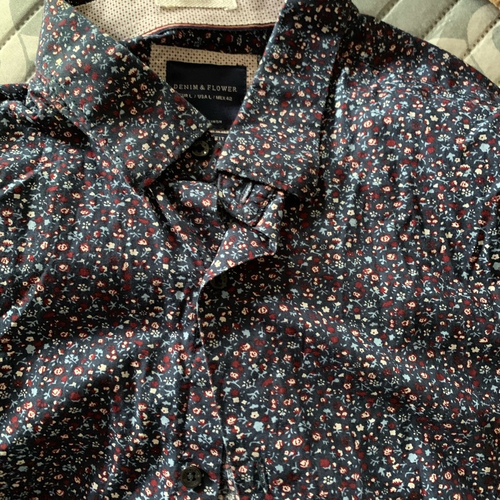 Men’s short sleeve shirt